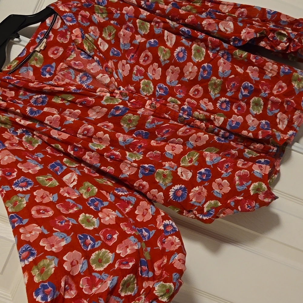 Pilcro Red Floral Blouse - Picture 3 of 4